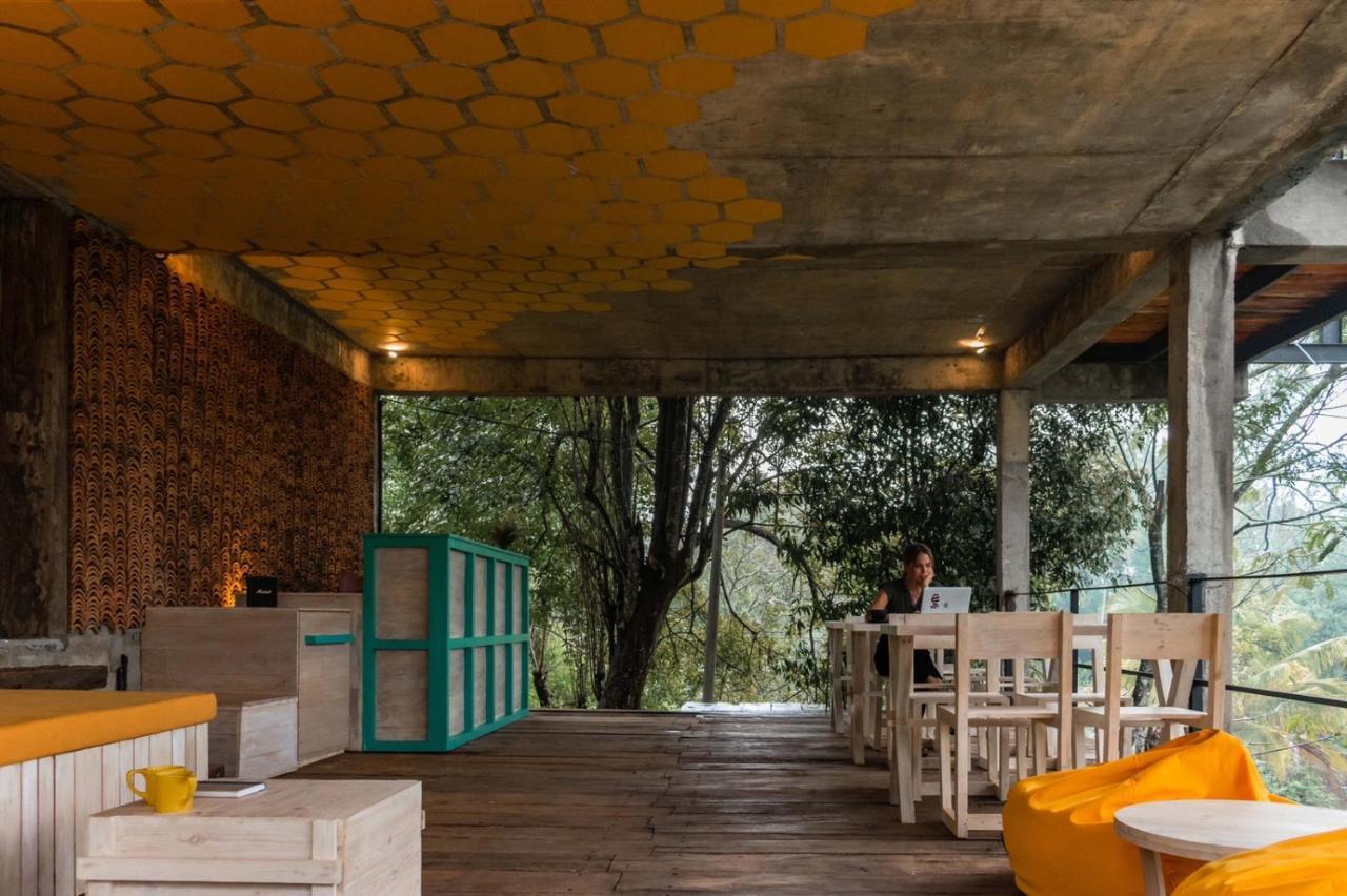 Wild Bee Hostel Procida Dış mekan fotoğraf